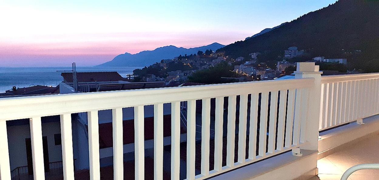 Apartments Villa Bonaca Baška Voda Kamer foto