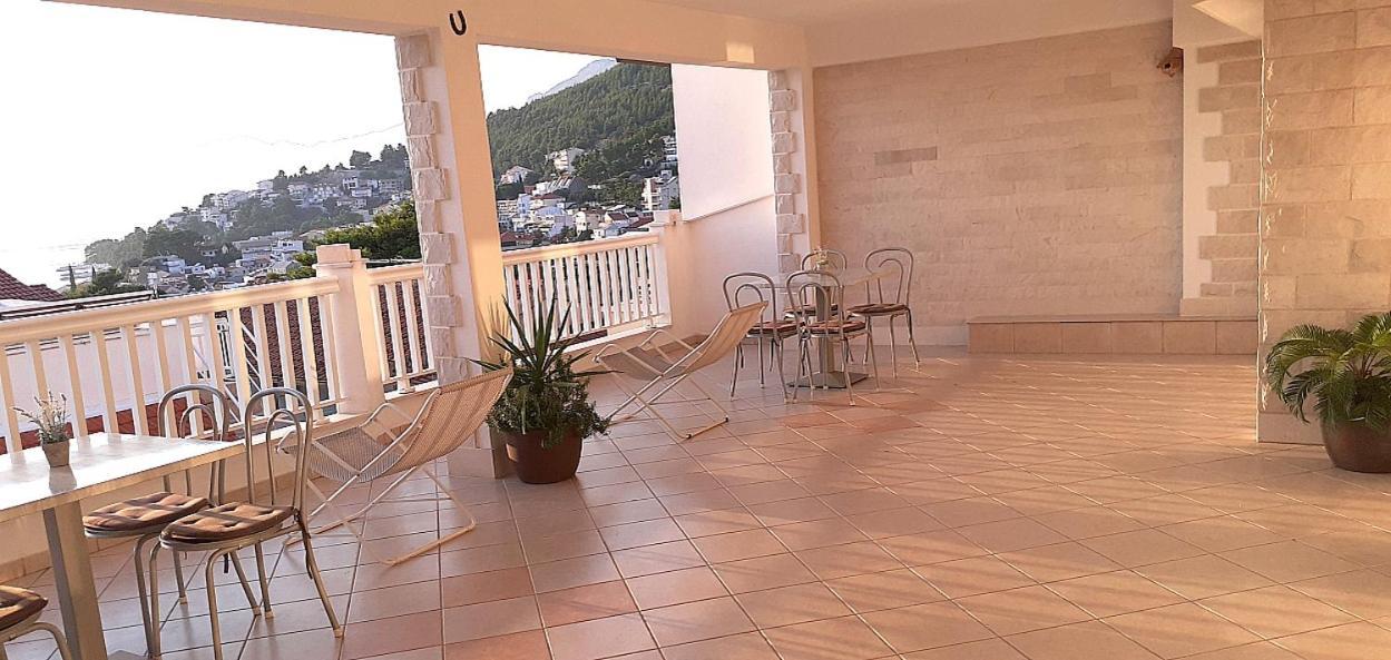 Apartments Villa Bonaca Baška Voda Kamer foto