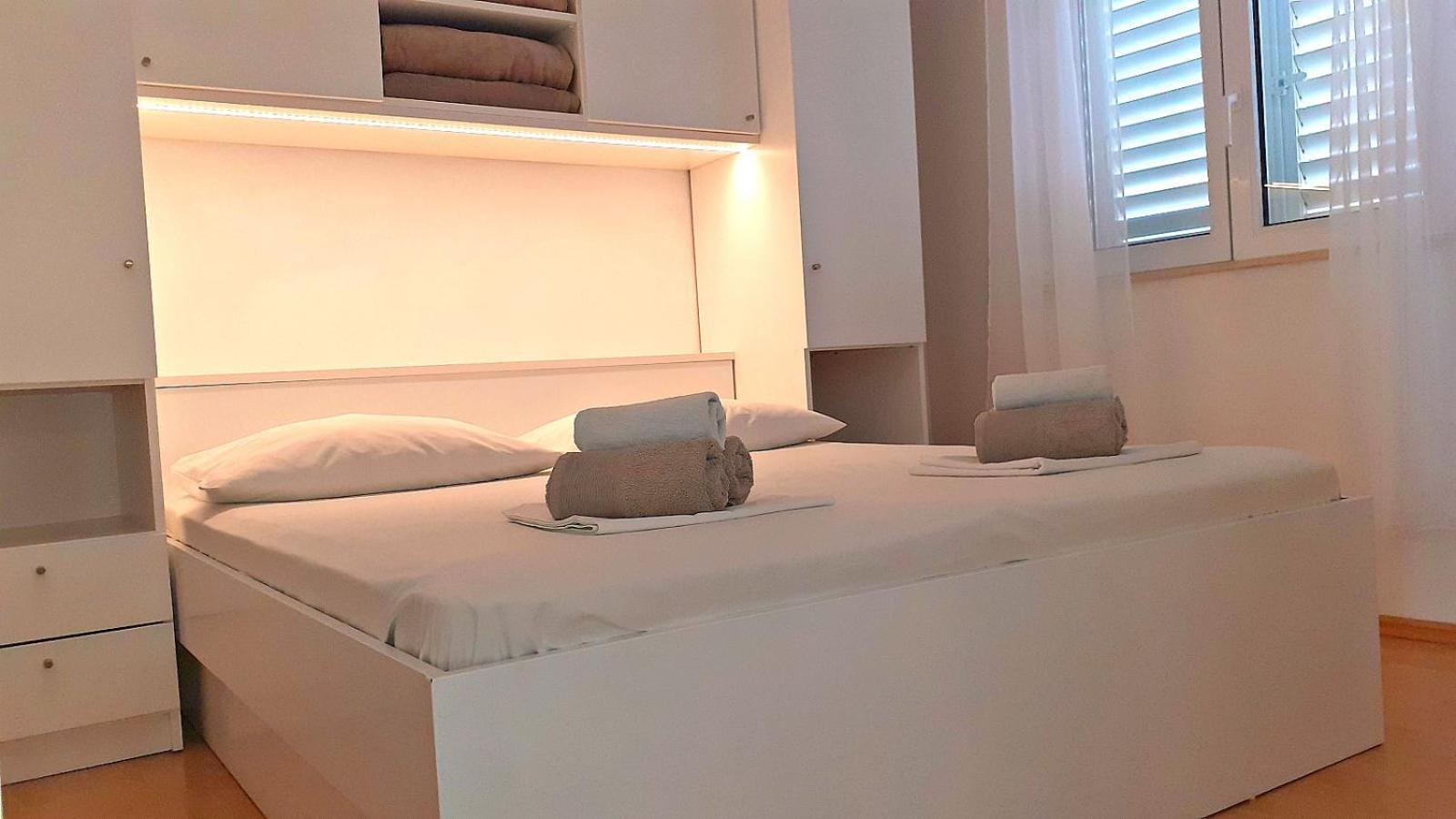 Apartments Villa Bonaca Baška Voda Buitenkant foto