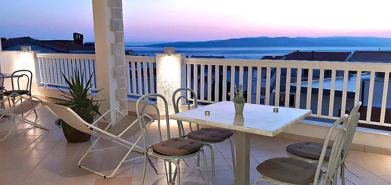 Apartments Villa Bonaca Baška Voda Kamer foto
