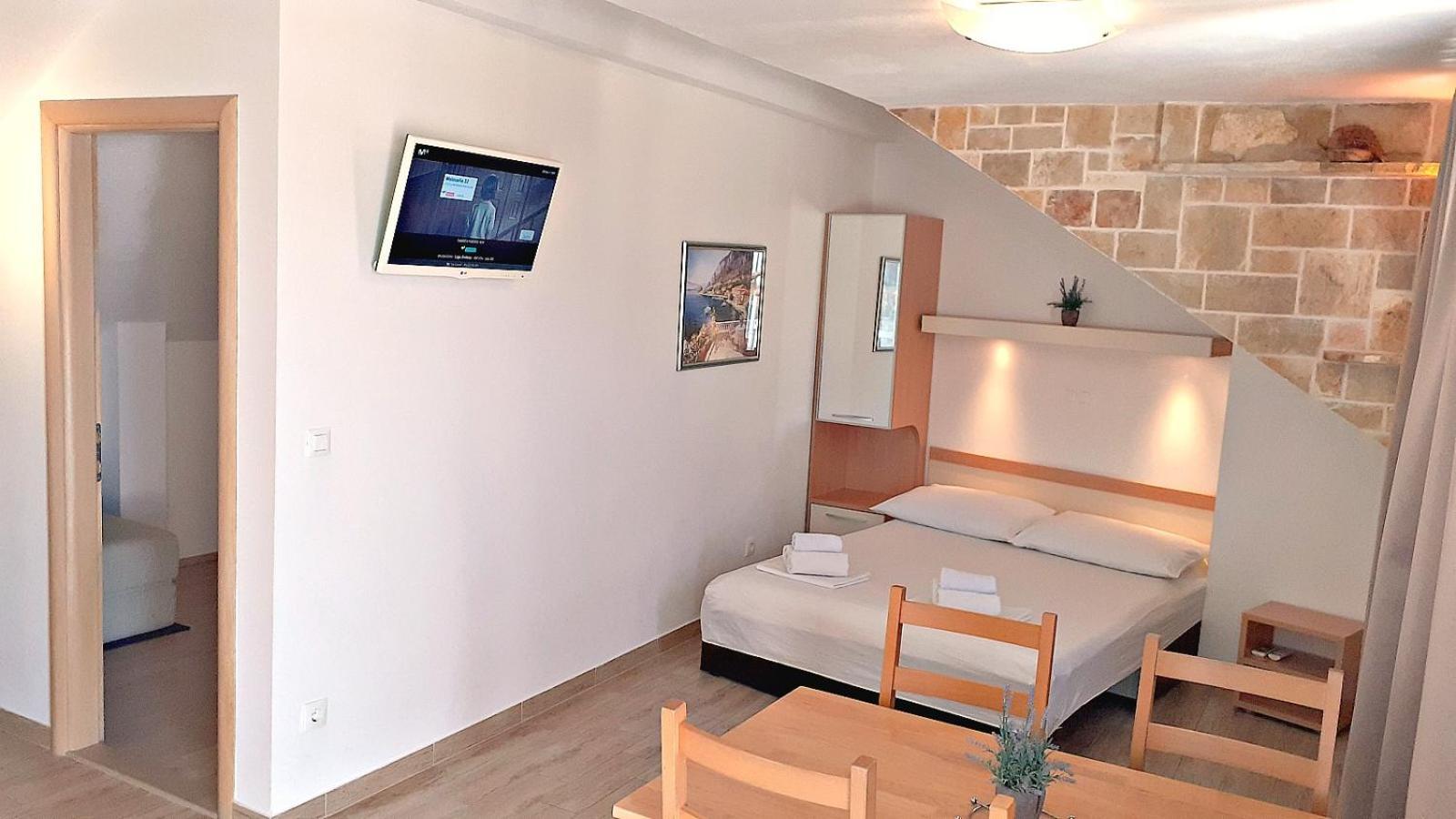 Apartments Villa Bonaca Baška Voda Kamer foto