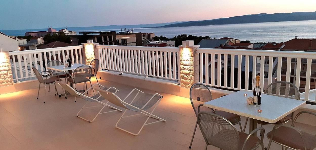 Apartments Villa Bonaca Baška Voda Buitenkant foto